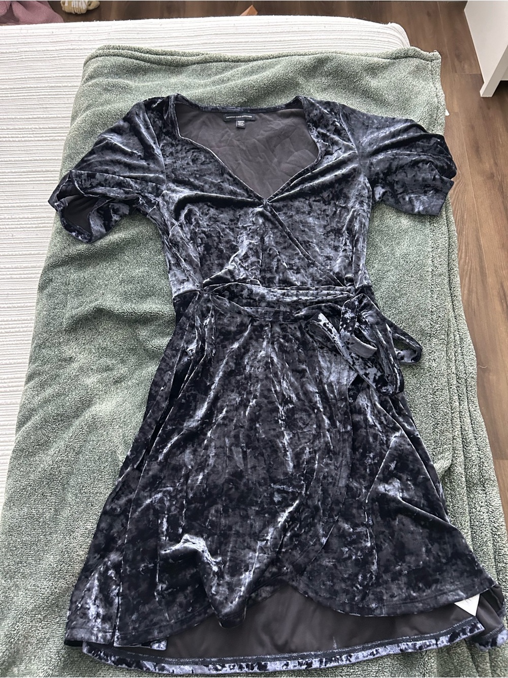American Eagle Outfitters Crushed Velvet Wrap Dress - blue/gray